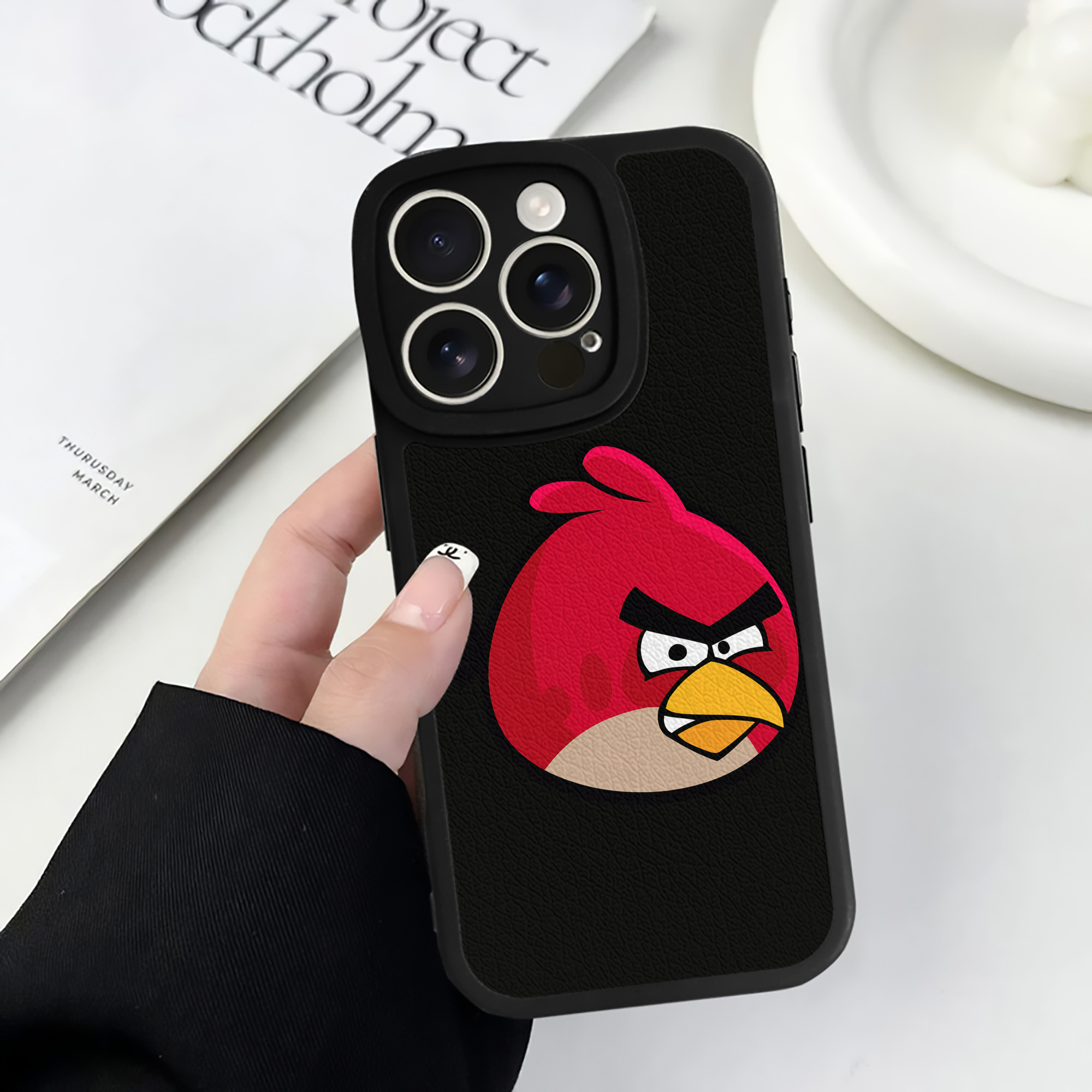 （画像用） Angry Birds アングリーバード 【iPhone 16シリーズ対応】シリコンスマホケース（レザー調） 材質：シリコン